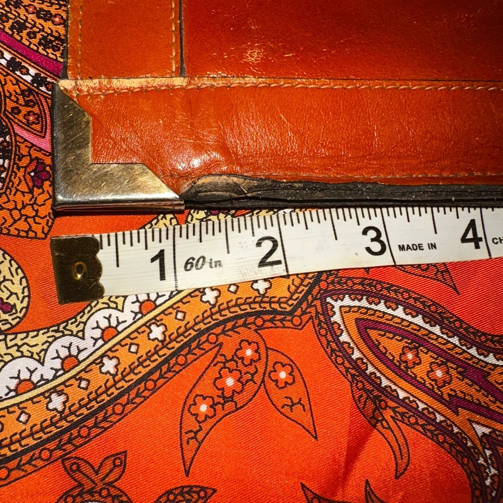 Classic Brown Leather Women's portfolio style bag - Picture 4 of 8